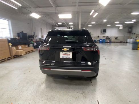 Certified 2025 Chevrolet Equinox LT w/ Convenience Package II AWD/4WD image 10