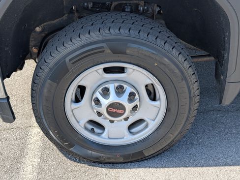 Used 2021 GMC Sierra 2500 4x4 Crew Cab w/ Convenience Package image 25