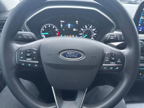 Used 2022 Ford Escape SE image 17
