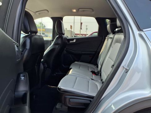 Used 2023 Ford Escape Platinum image 13