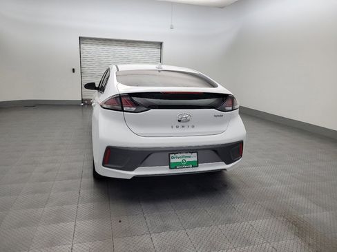 Used 2021 Hyundai Ioniq SEL FWD image 6