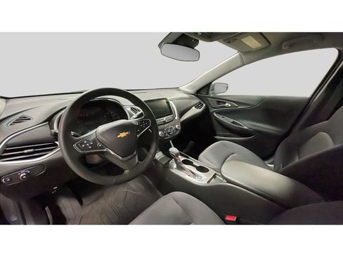 Certified 2025 Chevrolet Malibu RS w/ LPO, Floor Liner Package image 7