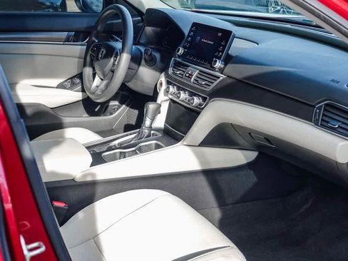 Used 2018 Honda Accord LX image 15