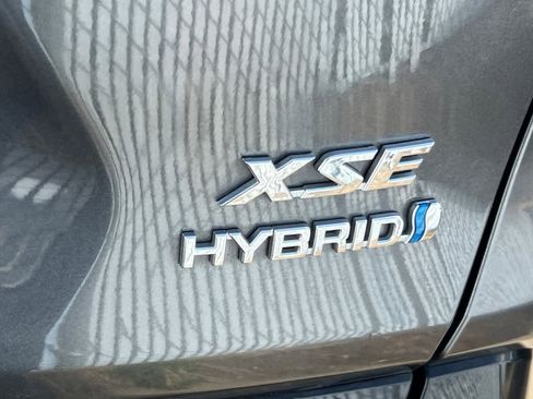 Used 2020 Toyota RAV4 XSE AWD/4WD image 21