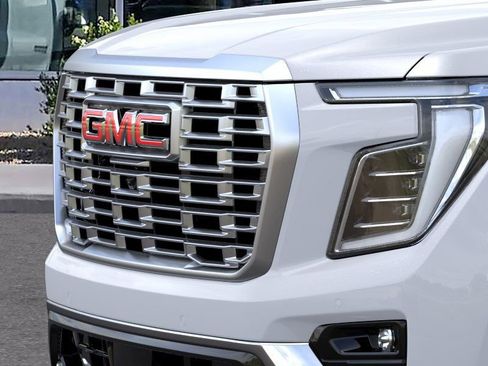 New 2026 GMC Yukon Denali w/ Sun & Power Step Package image 13