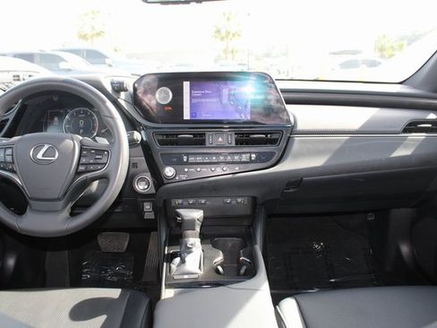 Certified 2023 Lexus ES 350 w/ Premium Package image 10