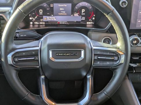 Used 2024 GMC Canyon Denali image 13