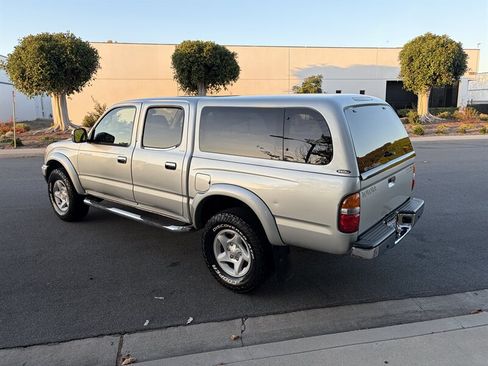 Used 2003 Toyota Tacoma PreRunner RWD image 10