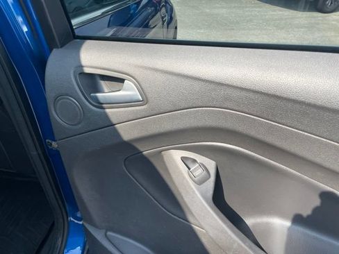 Used 2017 Ford Escape Titanium FWD image 51