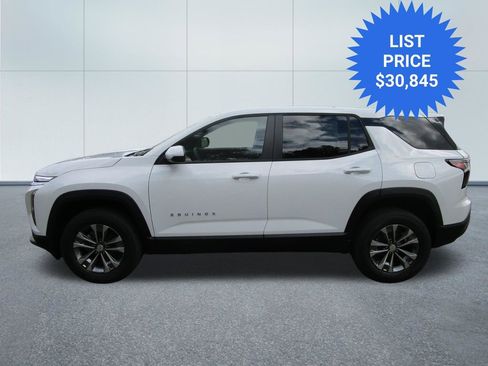 New 2026 Chevrolet Equinox LT w/ Convenience Package II image 2