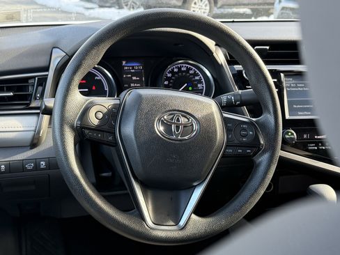 Used 2019 Toyota Camry LE image 16