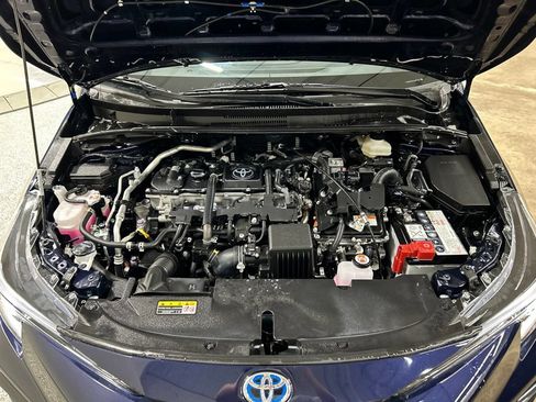 Used 2025 Toyota Corolla SE w/ SE Premium Package FWD image 27