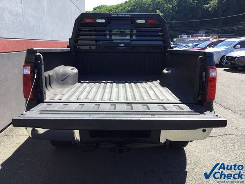 Used 2016 Ford F250 Lariat w/ Chrome Package AWD/4WD image 12