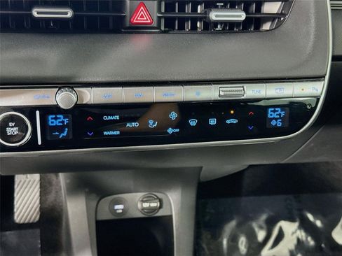 Used 2023 Hyundai Ioniq 5 SEL w/ Cargo Package AWD/4WD image 17