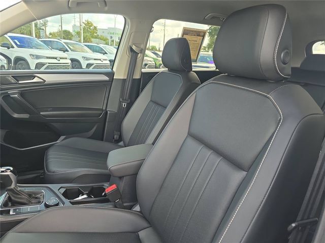 Used 2024 Volkswagen Tiguan S AWD/4WD image 17