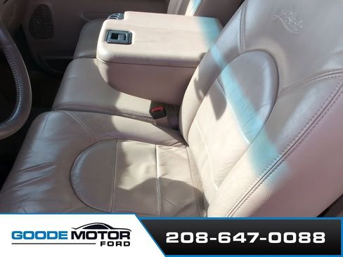Used 1999 Ford F250 Lariat image 17