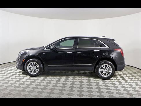 Used 2025 Cadillac XT5 Luxury FWD image 3