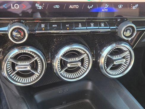 Used 2024 Chevrolet Blazer EV LT image 25