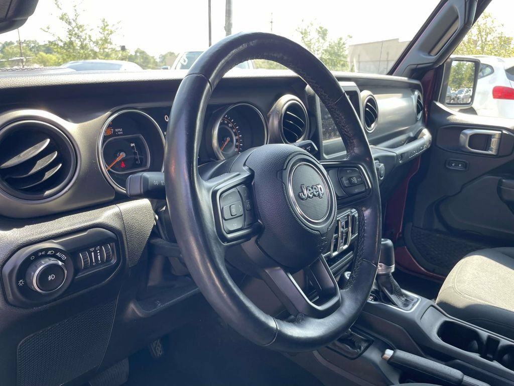 Used 2021 Jeep Wrangler Unlimited Sport AWD/4WD image 18