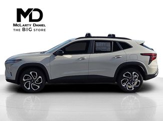 New 2026 Chevrolet Trax RS w/ Driver Confidence Package video 3