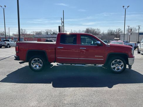 Used 2017 GMC Sierra 1500 SLT w/ Suspension Package, Off-Road image 6