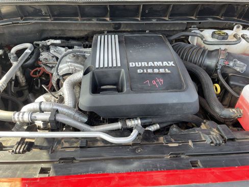 Used 2024 Chevrolet Silverado 1500 LT AWD/4WD image 26