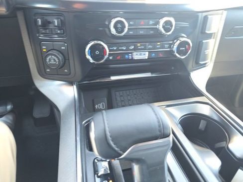 Used 2025 Ford F150 Platinum w/ Equipment Group 702A High AWD/4WD image 17