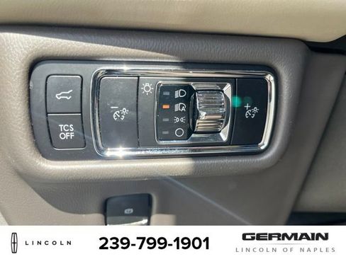Certified 2023 Lincoln Nautilus FWD image 17
