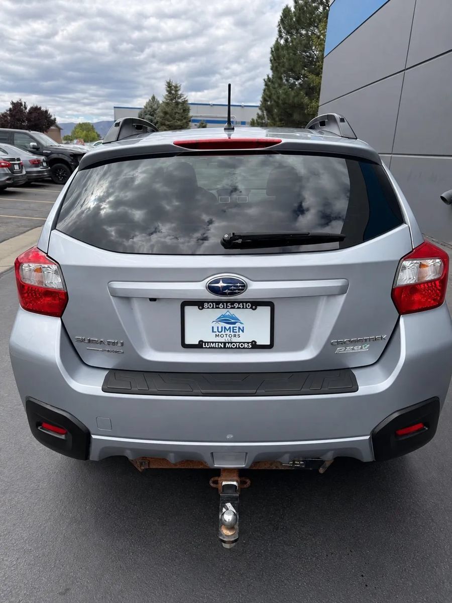 Used 2016 Subaru Crosstrek 2.0i Premium w/ Moonroof Package AWD/4WD image 6