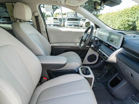 Used 2024 Hyundai Ioniq 5 Limited AWD/4WD image 17