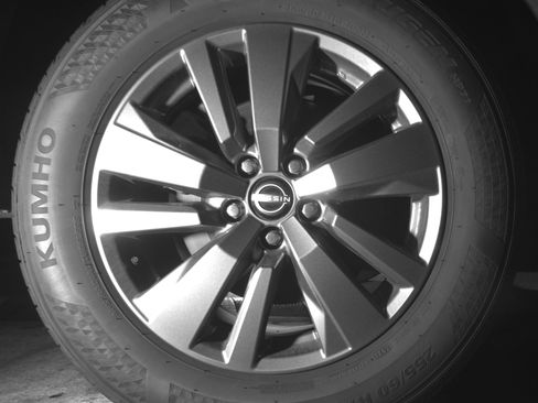 Used 2025 Nissan Pathfinder SV image 15