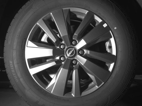 Used 2025 Nissan Pathfinder SV AWD/4WD image 15