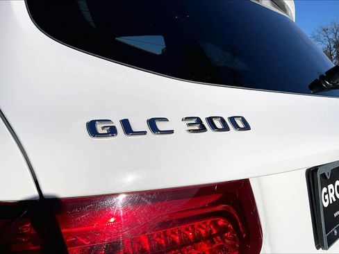 Used 2016 Mercedes-Benz GLC 300 GLC 300 w/ Driver Assistance Package image 10