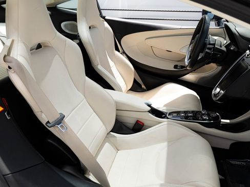 Used 2023 McLaren GT RWD image 7