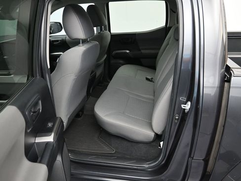 Used 2022 Toyota Tacoma SR5 image 21