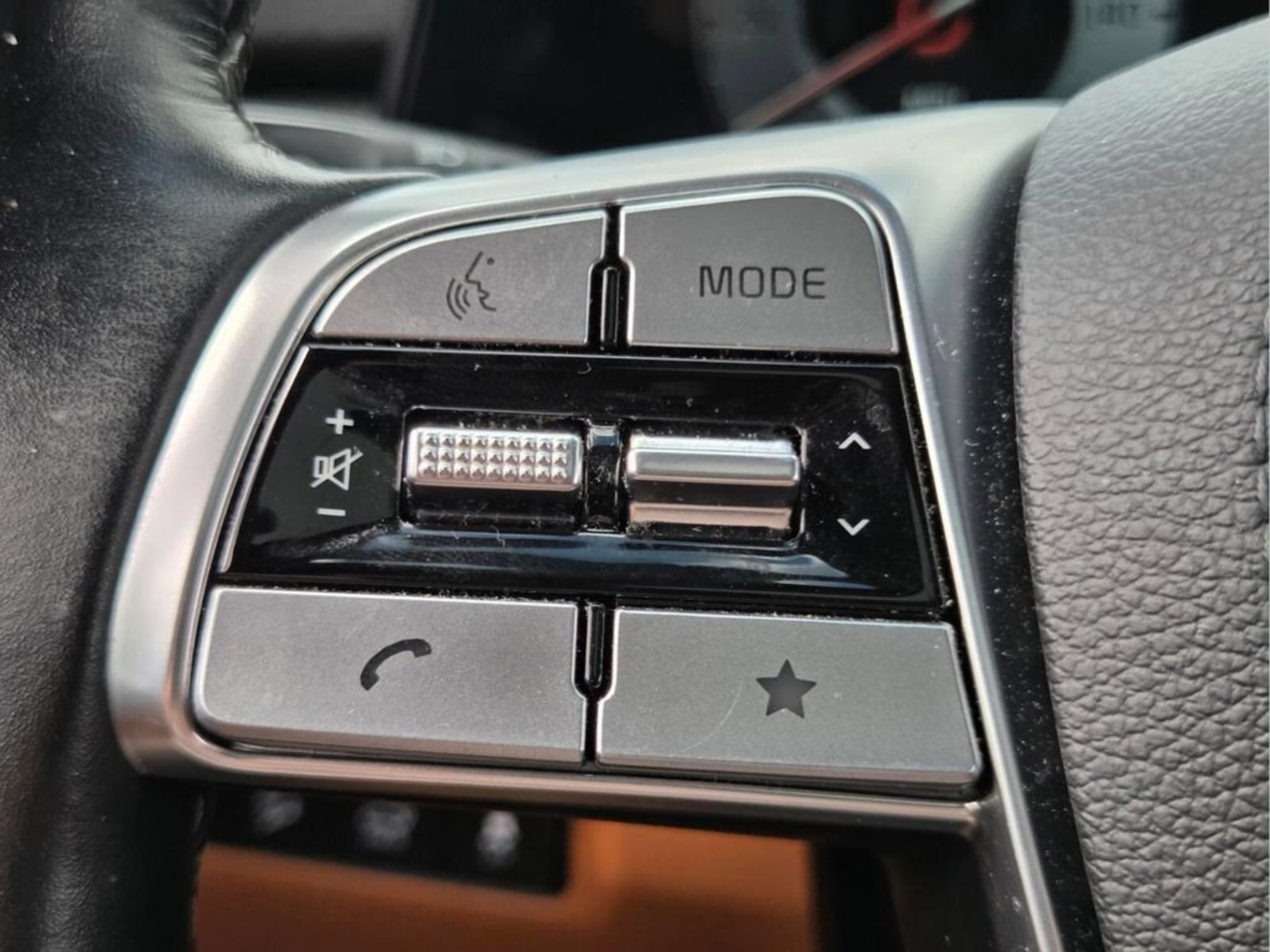 Used 2025 Kia Telluride SX X-Line AWD/4WD image 33