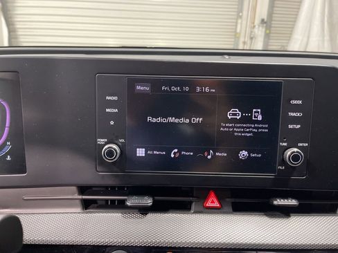 Used 2024 Kia Sportage LX image 26