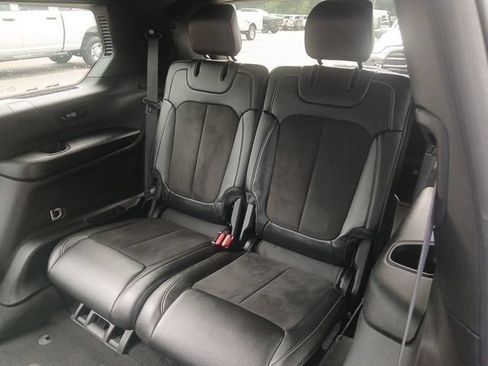 Used 2023 Jeep Grand Cherokee L Laredo AWD/4WD image 18