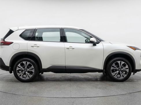 Used 2023 Nissan Rogue SV FWD image 11