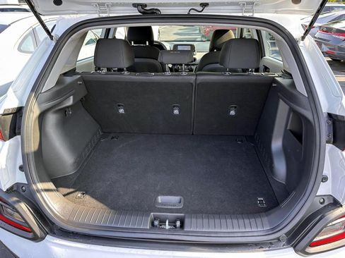 Used 2018 Hyundai Kona SE AWD/4WD image 7