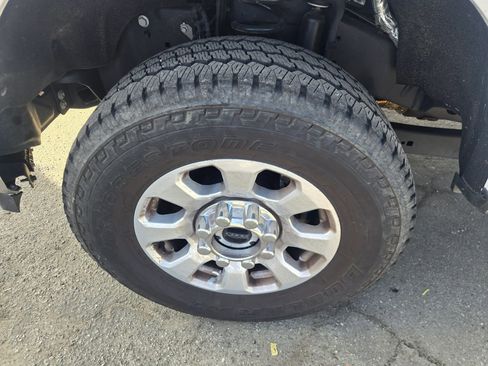 Used 2024 Ford F350 XLT w/ 360-Degree Camera Package image 28