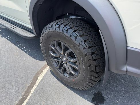 Used 2025 Ford Ranger Raptor AWD/4WD image 10
