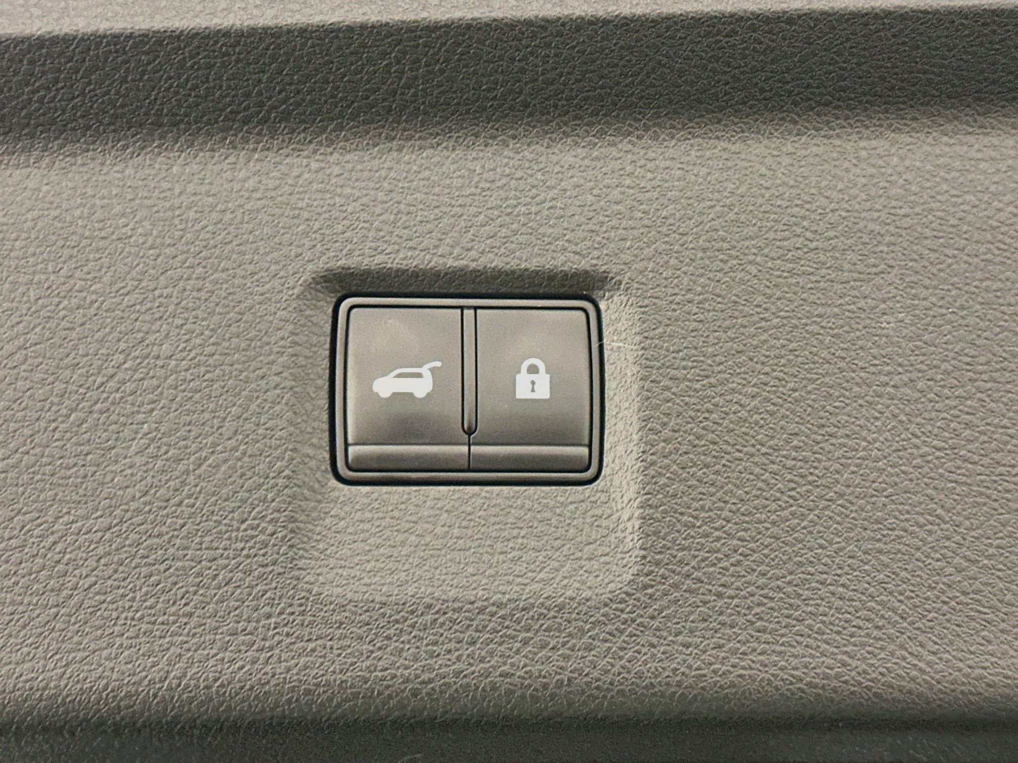 Used 2024 INFINITI QX60 Luxe w/ Cargo Package AWD/4WD image 33