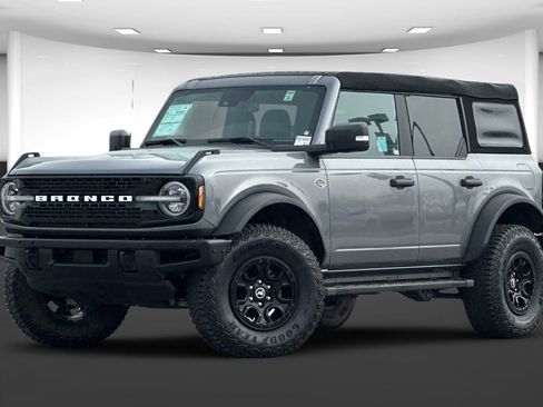 Used 2023 Ford Bronco Wildtrak AWD/4WD image 2