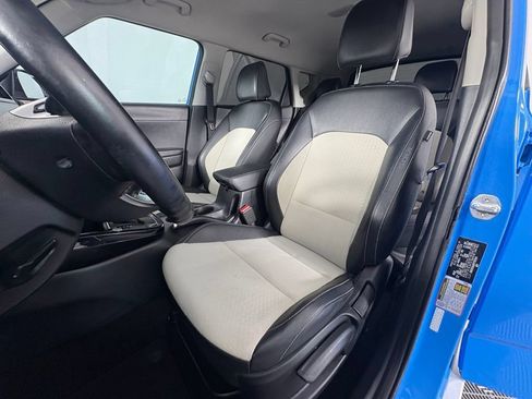 Used 2023 Kia Soul GT-Line FWD image 17