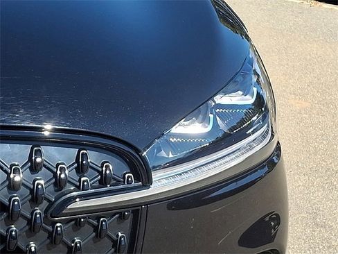 Used 2025 Lincoln Aviator Reserve w/ Jet Appearance Package image 9