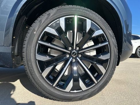 New 2026 Volvo XC90 B6 Ultra image 9