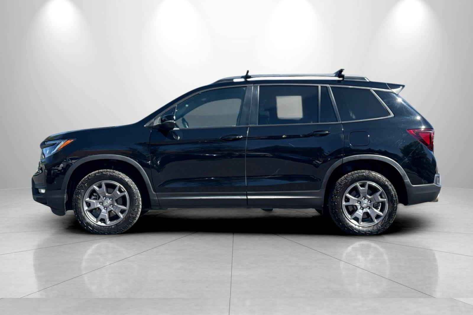 Certified 2024 Honda Passport TrailSport image 5