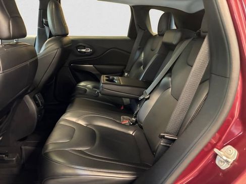 Used 2021 Jeep Cherokee Limited AWD/4WD image 14