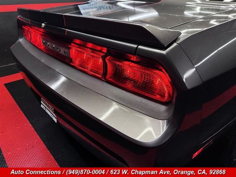 Used 2013 Dodge Challenger SXT RWD image 28